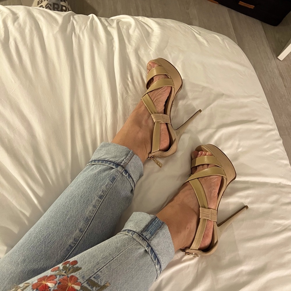 Burberry sandals - Picture 14 of 14